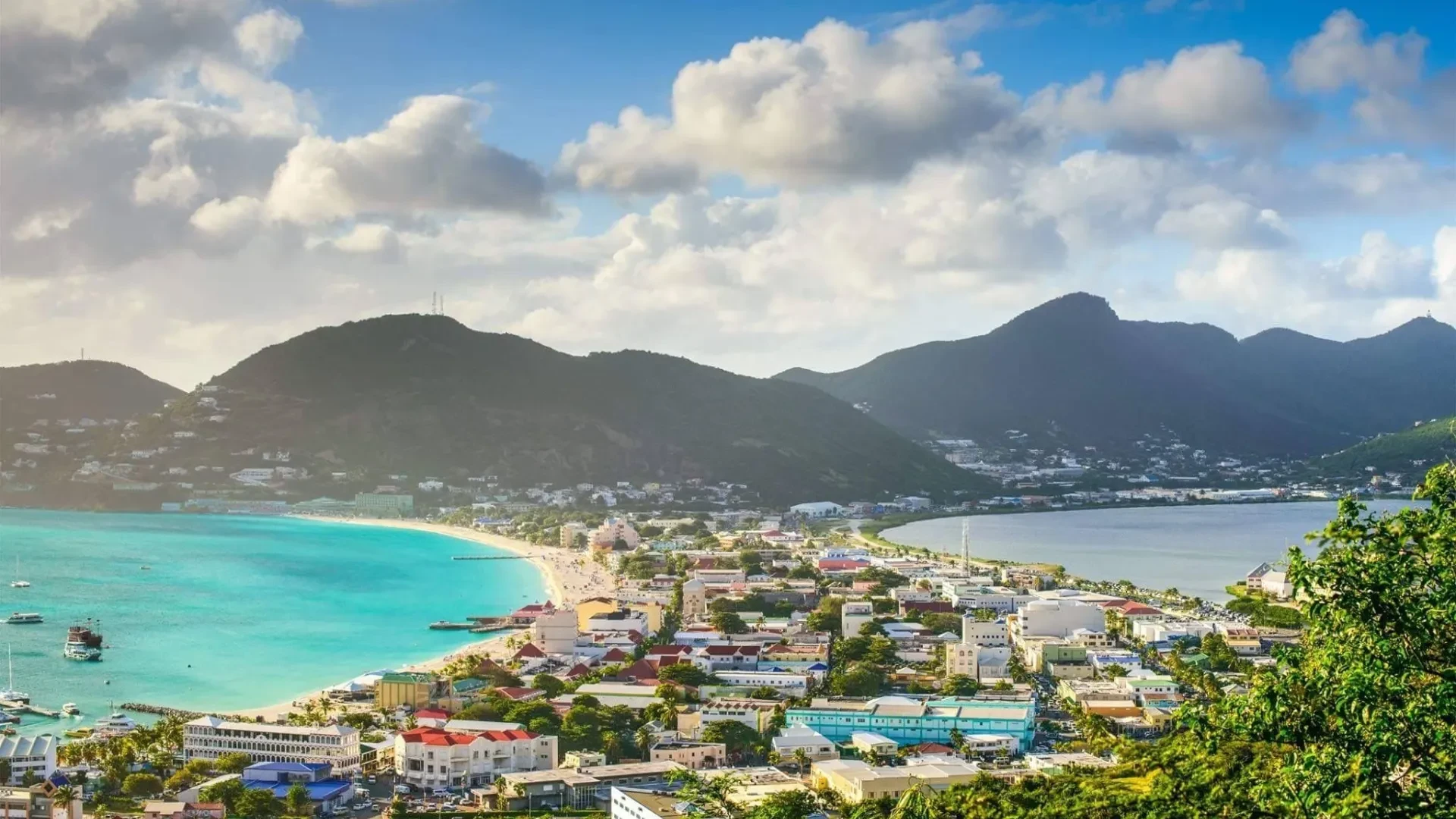 St. Maarten Sightseeing Island Tour by Mini Bus