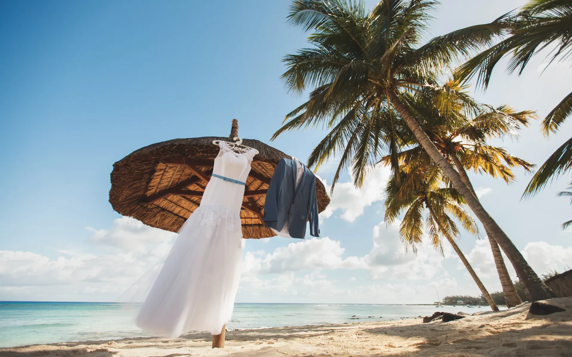 Curacao wedding - getting married on the beach in 2025